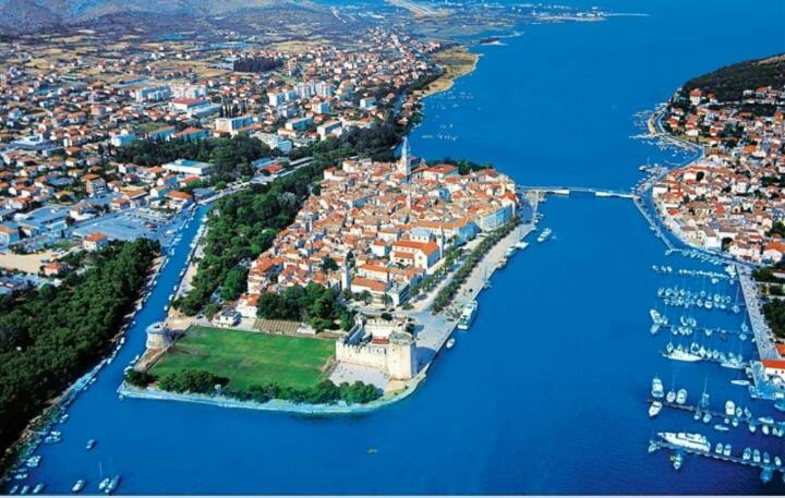 Apartment Beljan Trogir Exterior photo